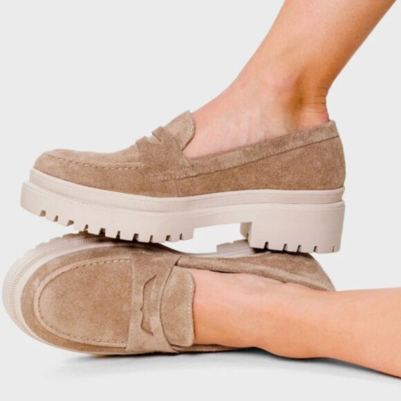 Patina Zoe Chunky (Portland Leather) Tan Suede Platform Lug Sole Loafer. Size 9 - Picture 1 of 7